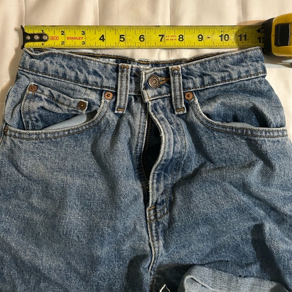 Vintage Levi’s shorts ONE of a kind - Picture 6 of 6